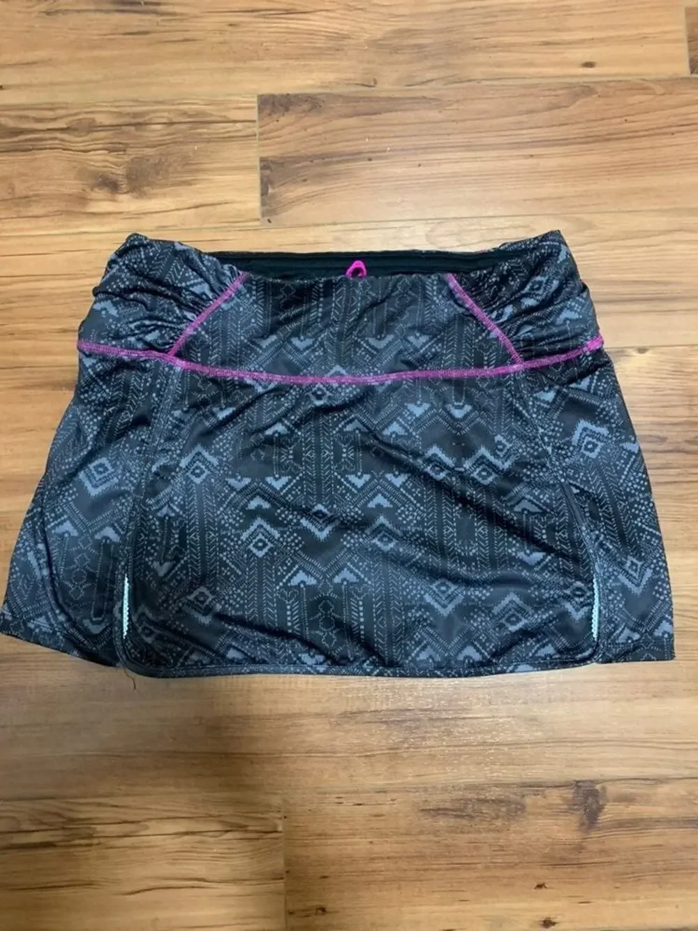 Women’s Athleta Sprint Asphalt Isosceles Skort Size XL